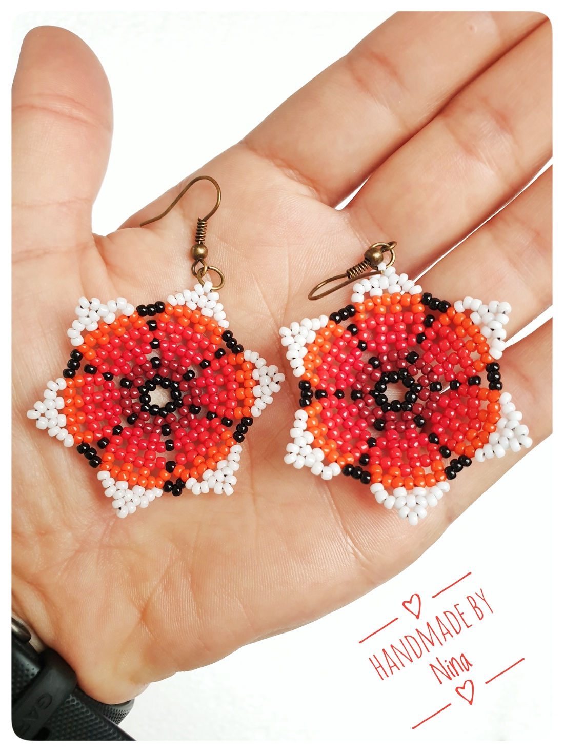 Cercei Floare lucrați manual cu mărgele  - bijuterii - cercei - cercei din mărgele - Artynos.ro