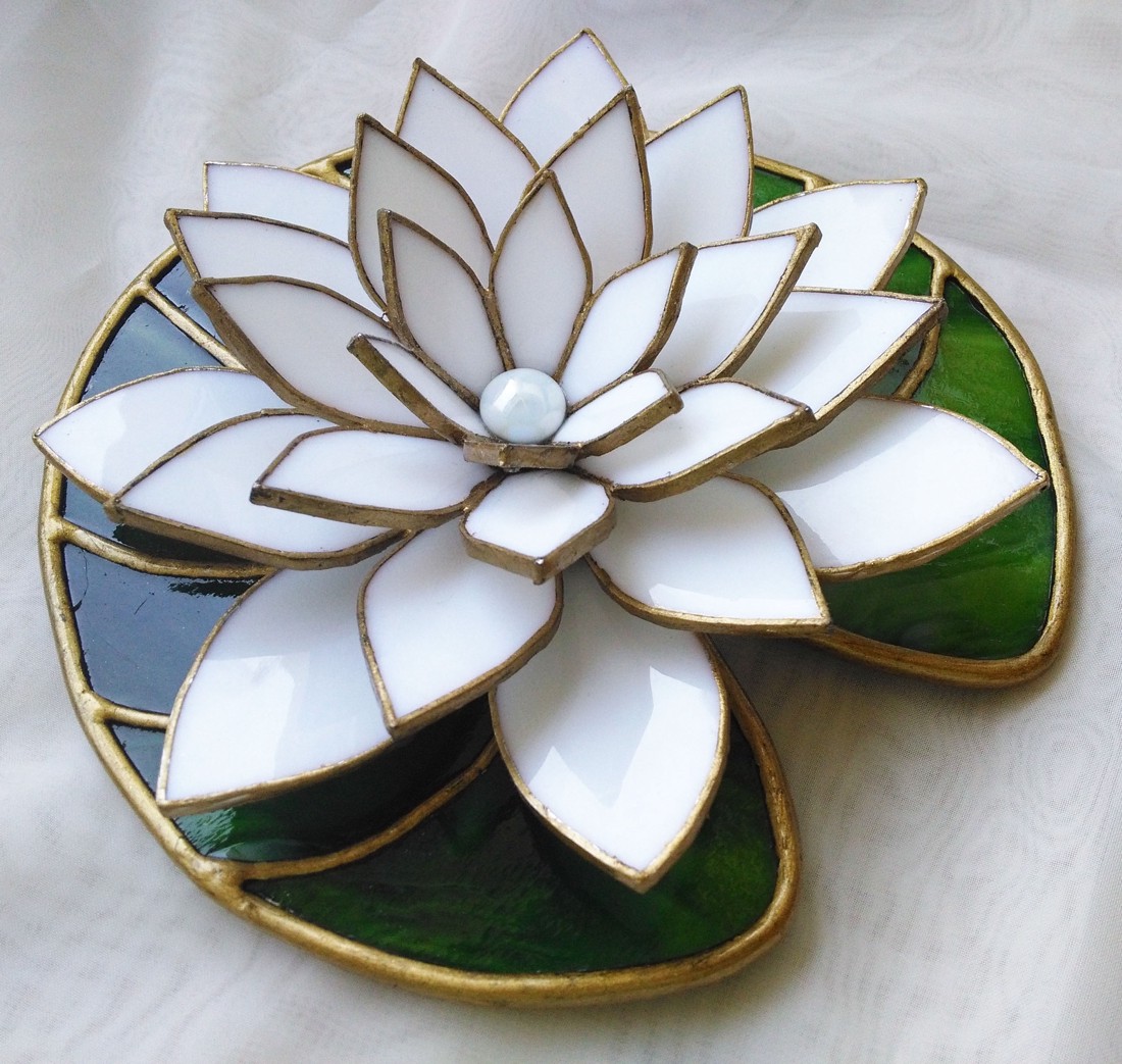 Ornament uriaș cu potcoavă sau suport pentru tămâie - - Artynos.ro Ornament uriaș cu potcoavă sau suport pentru tămâie - - Artynos.ro