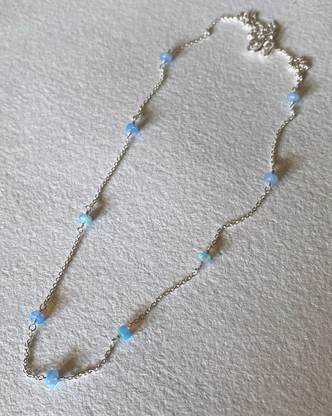 Colier din argint cu opal - - Artynos.ro Colier din argint cu opal - - Artynos.ro