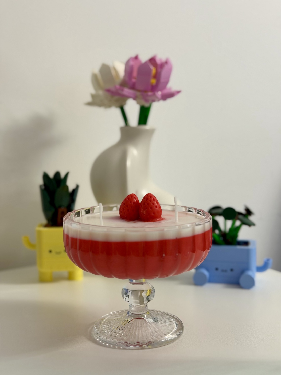 Lumânarea parfumata Strawberry Martini - casă & stil de viață - lumânări, parfumuri, arome - ceară parfumată - Artynos.ro