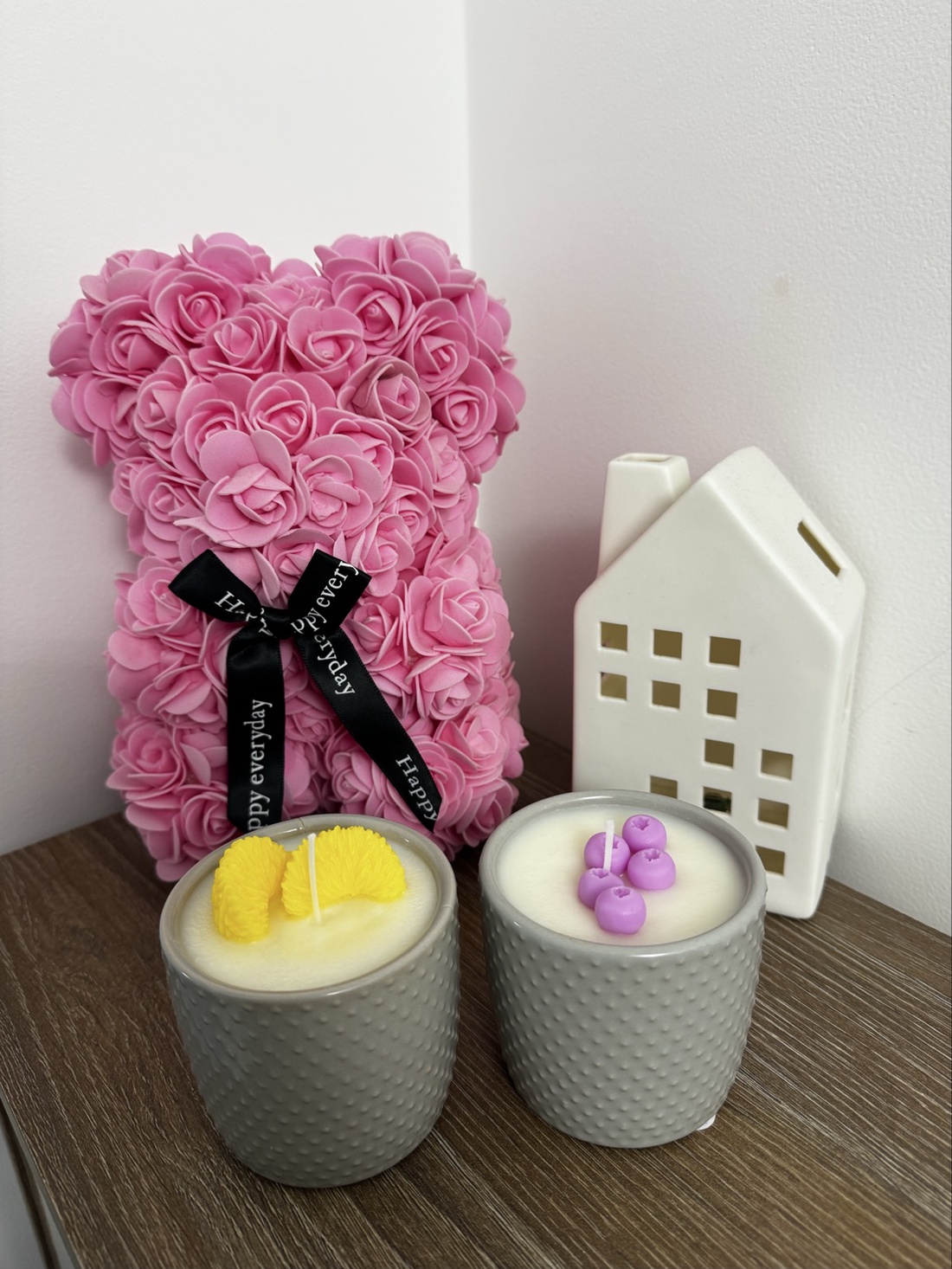 Lumânări parfumate simple � arome delicioase pentru momente cozy - casă & stil de viață - lumânări, parfumuri, arome - lumânări artizanale - Artynos.ro