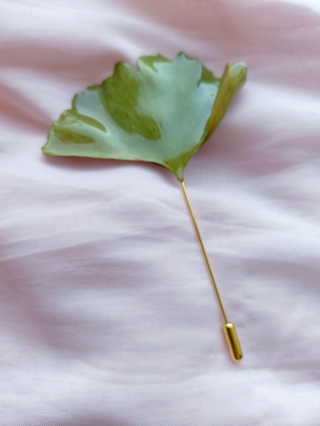 Broșă Ginkgo Biloba - bijuterii - broșe - Artynos.ro