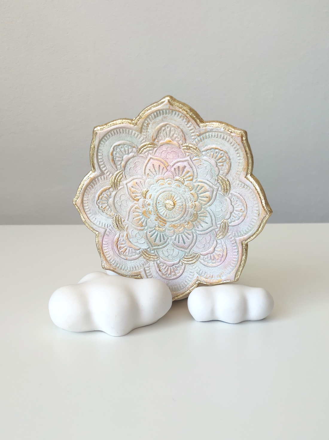 Farfurie decortivă Mandala pastel - bijuterii - suporturi și cutii de bijuterii - stand bijuterii - Artynos.ro