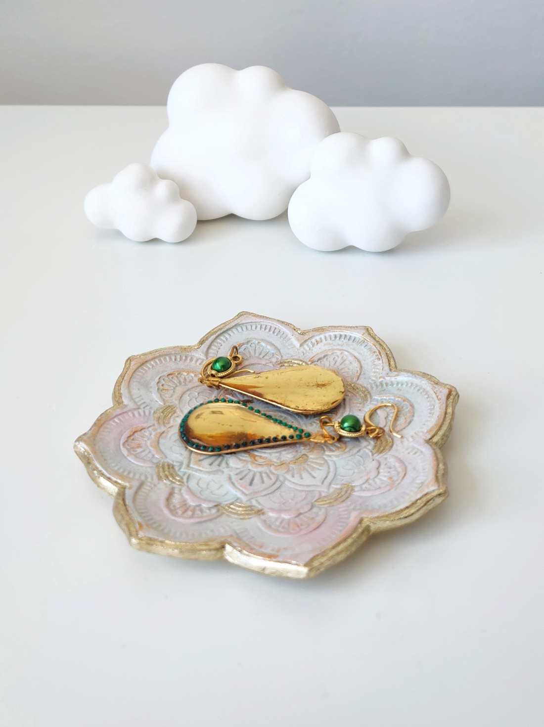 Farfurie decortivă Mandala pastel - bijuterii - suporturi și cutii de bijuterii - stand bijuterii - Artynos.ro