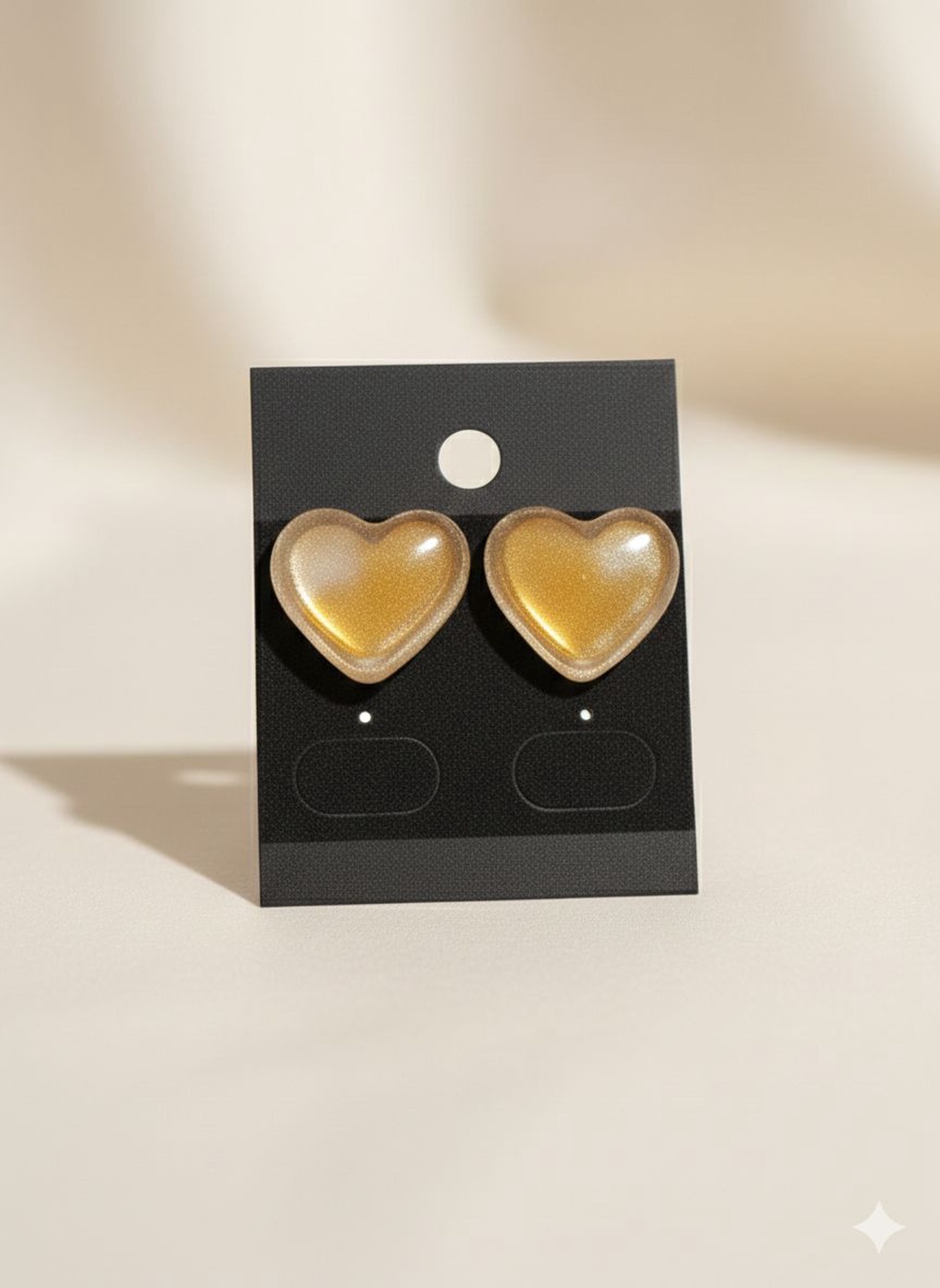 Cercei Inima aurie - bijuterii - cercei - cercei din rășină - Artynos.ro