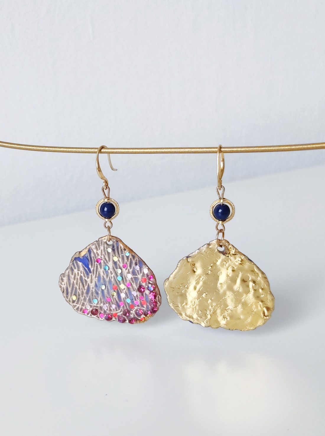 Cercei Lapis Flowers - bijuterii - cercei - cercei din rășină - Artynos.ro