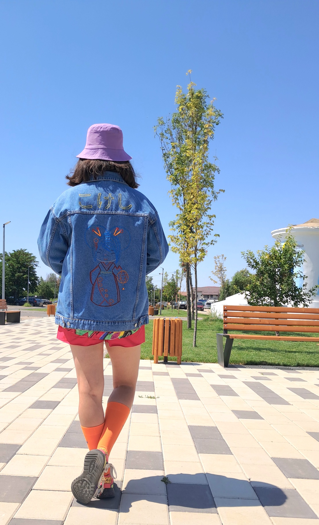 Geaca Kokeshi - îmbrăcăminte și modă - haine damă - blazer și costum - Artynos.ro Geaca Kokeshi - îmbrăcăminte și modă - haine damă - blazer și costum - Artynos.ro