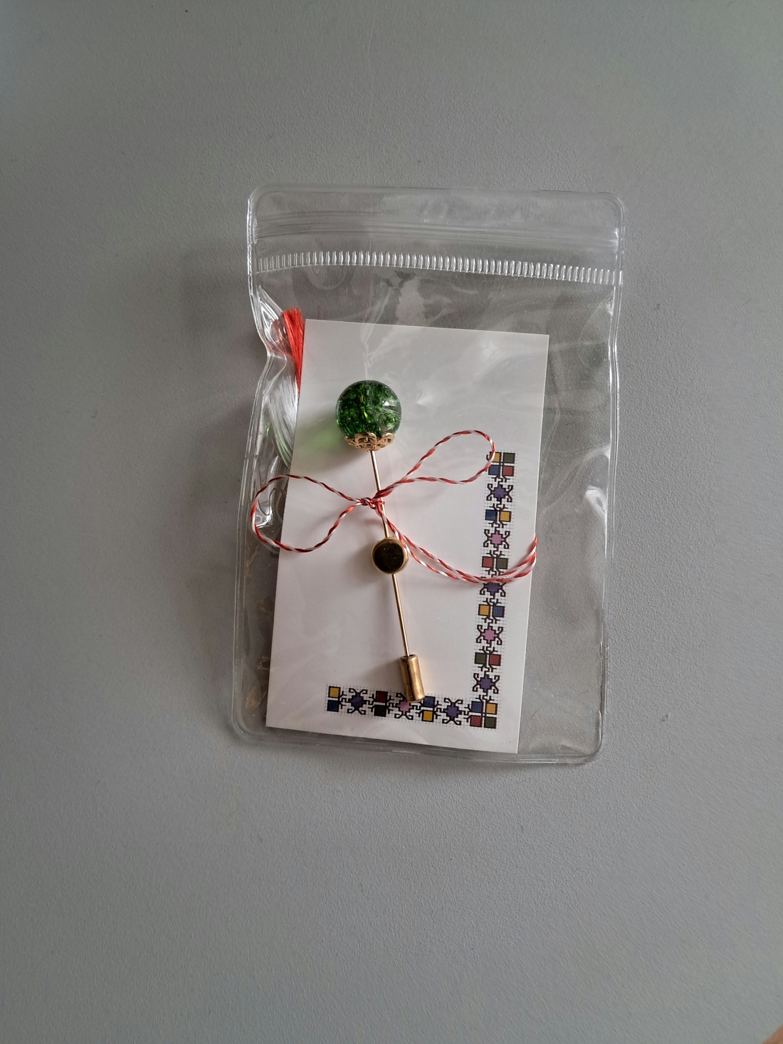 Martisor Candy pin verde - bijuterii - mărțișor - Artynos.ro