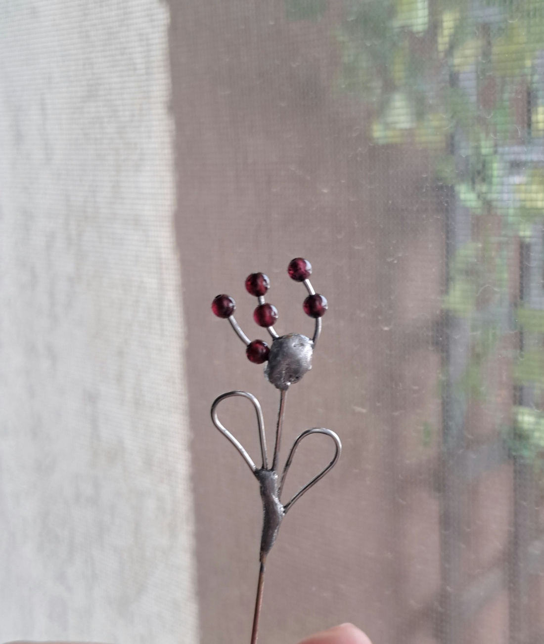 Martisor Ugly flower - bijuterii - mărțișor - Artynos.ro