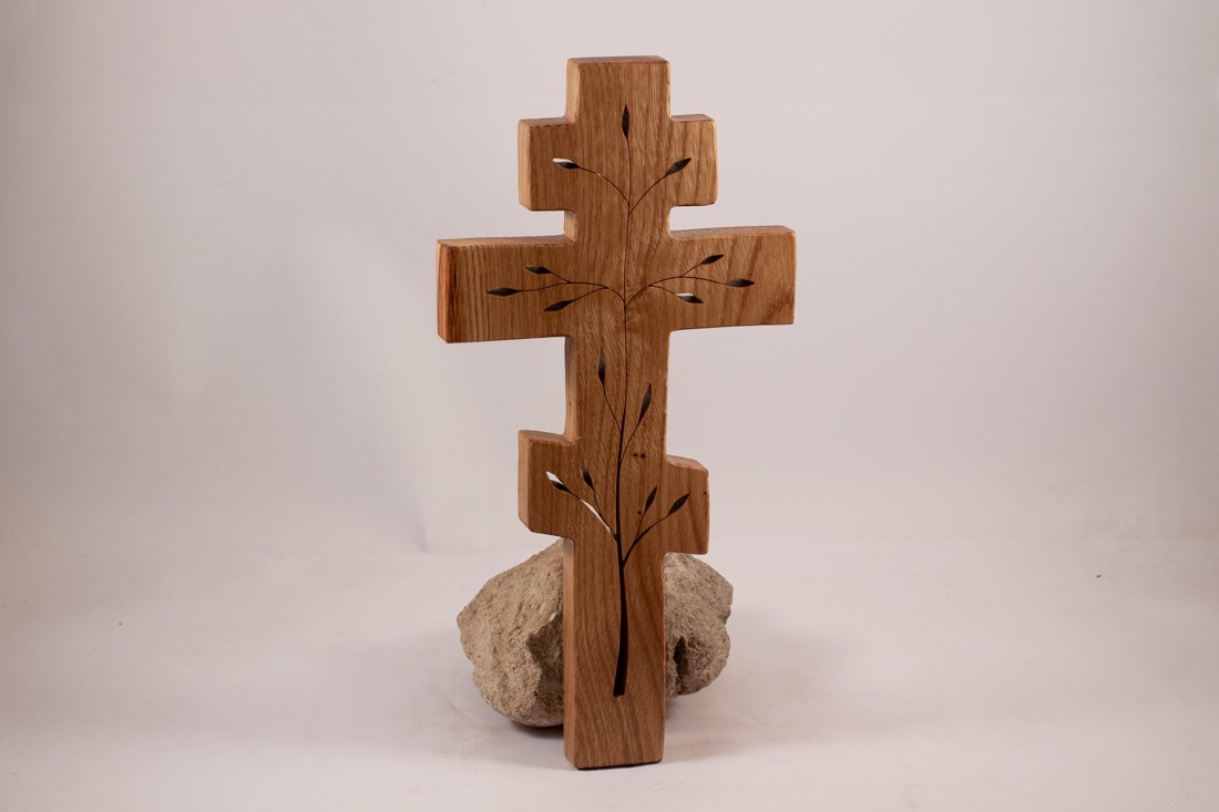 Cruce de lemn modelată, cruce de perete greco-catolică - - Artynos.ro Cruce de lemn modelată, cruce de perete greco-catolică - - Artynos.ro