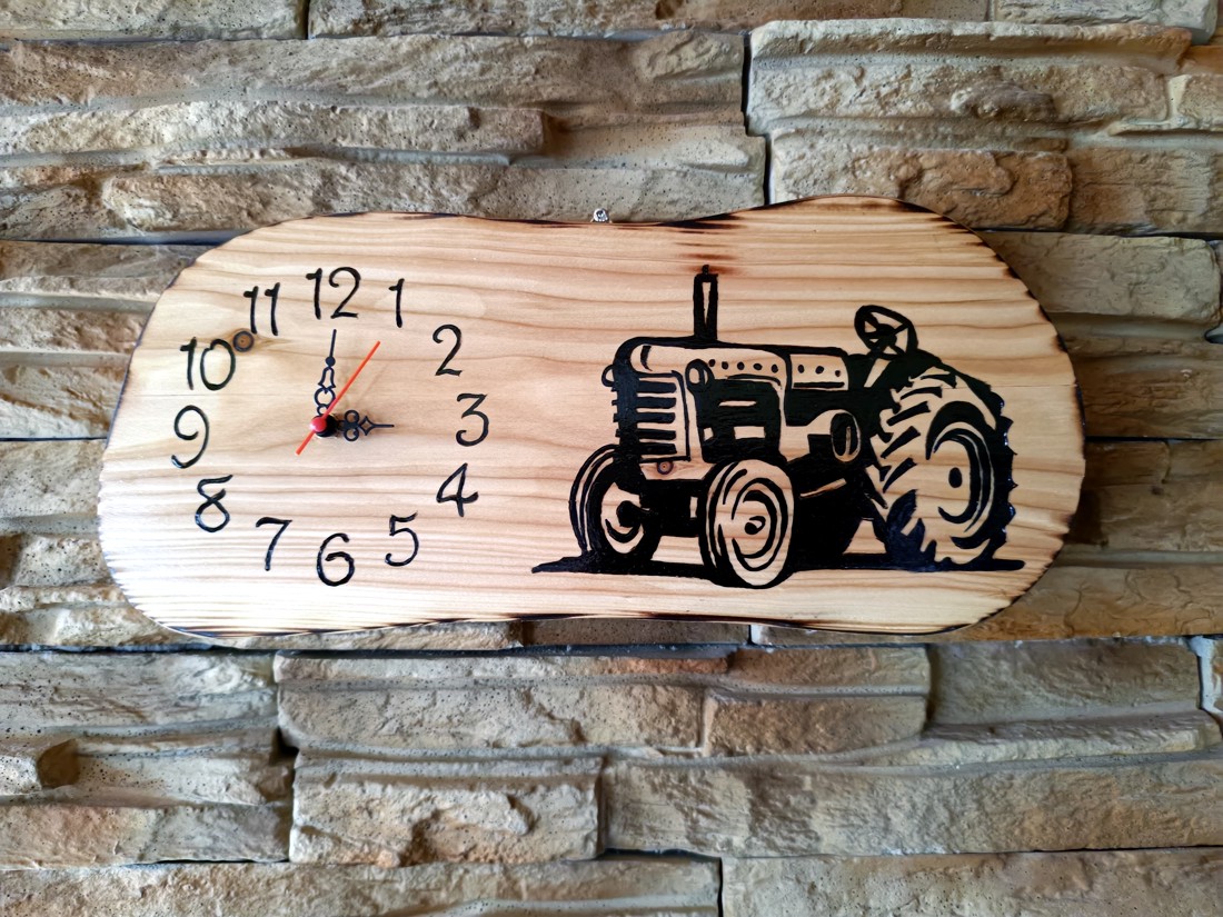 Ceas de perete din lemn pentru tractor - - Artynos.ro Ceas de perete din lemn pentru tractor - - Artynos.ro