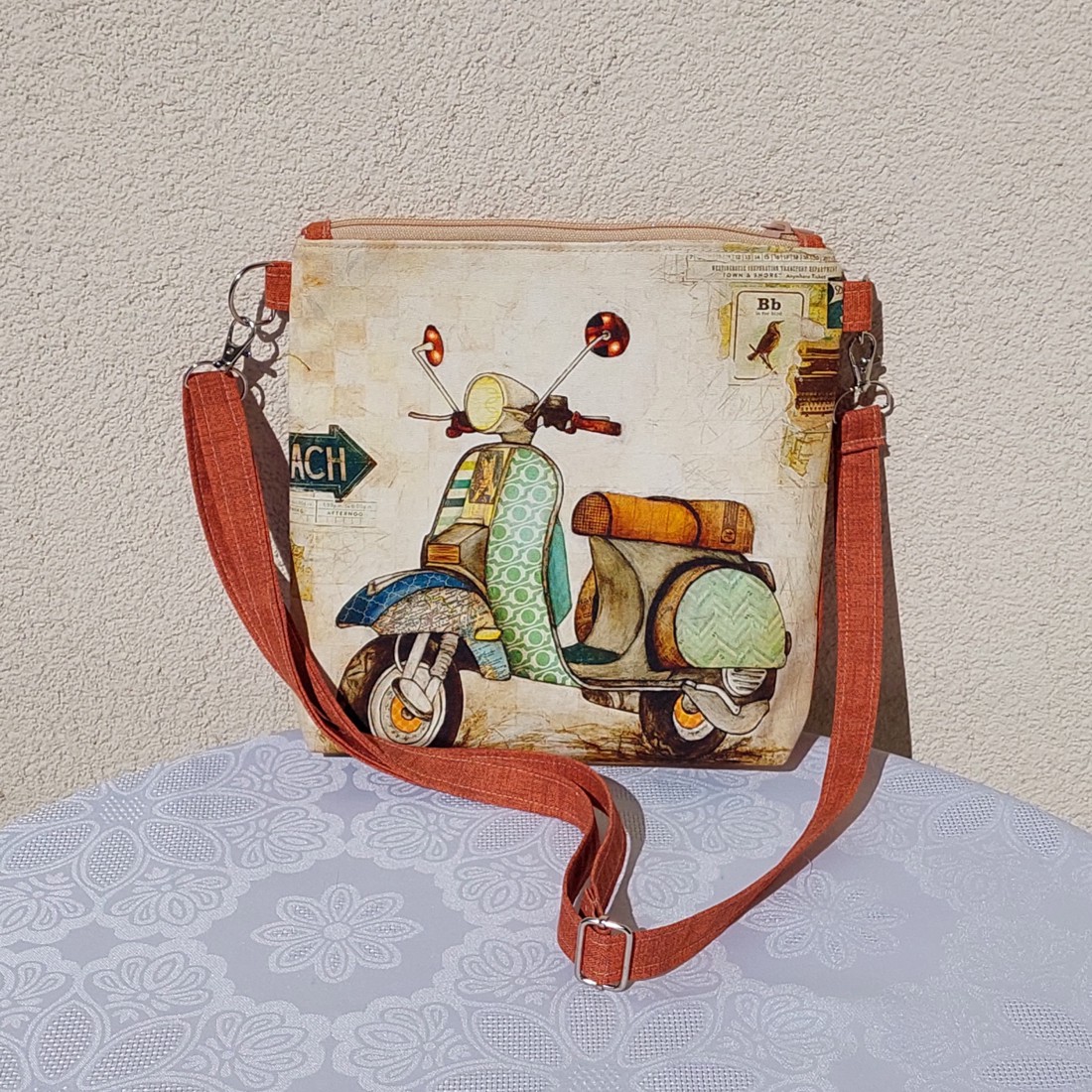 Scooter geantă laterală rugină - geantă și husă - genți de umăr și genți de mână - genți de umăr - Artynos.ro Scooter geantă laterală rugină - geantă și husă - genți de umăr și genți de mână - genți de umăr - Artynos.ro