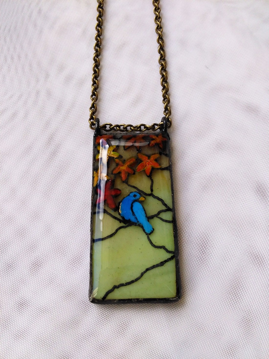 Pandantiv pasăre albastră vedere toamnă - bijuterii - coliere - pandative - Artynos.ro