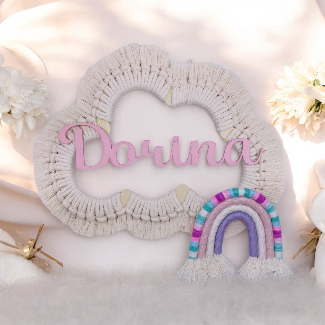 Nor macramé personalizat cu decor de perete curcubeu - girly - - Artynos.ro Nor macramé personalizat cu decor de perete curcubeu - girly - - Artynos.ro