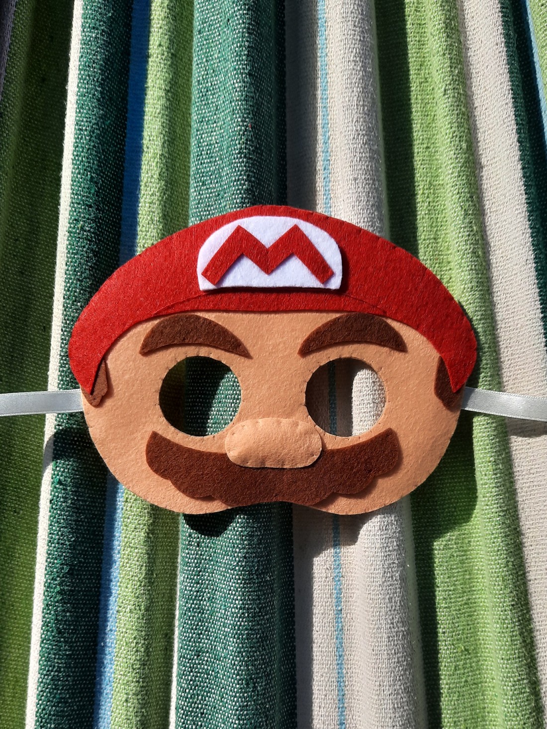 Costum de carnaval Super Mario pentru băieți - îmbrăcăminte și modă - costume și măști de carnaval - costume - Artynos.ro Costum de carnaval Super Mario pentru băieți - îmbrăcăminte și modă - costume și măști de carnaval - costume - Artynos.ro