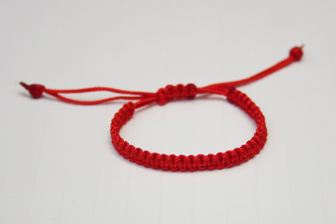 Brățară de protecție - Brățară macramé roșie - Dimensiune nou-născut -  - Artynos.ro