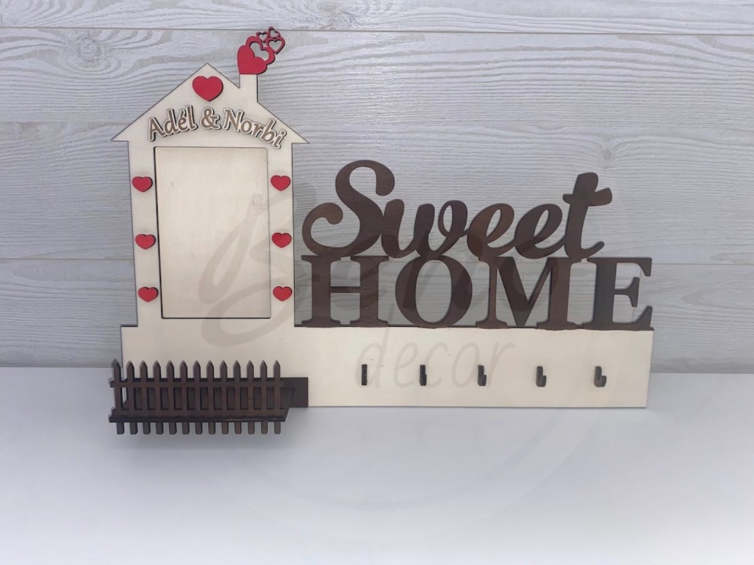 Breloc de perete Sweet Home personalizat - cu suport pentru fotografii și nume gravat -  - Artynos.ro