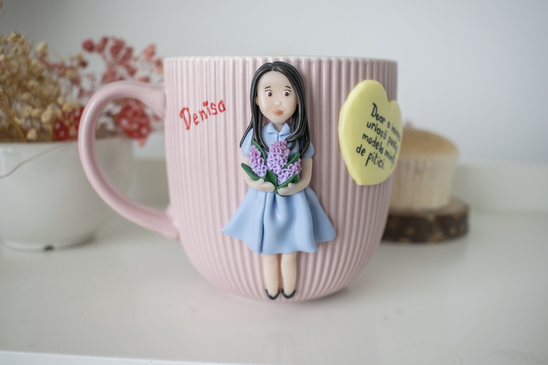 Cană figurină personalizată - buchet de flori si mesaj - lut polimeric - casă & stil de viață - echipamente de bucătărie - accesorii de servire - căni - Artynos.ro