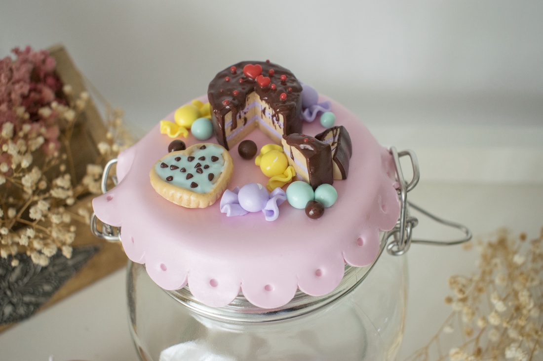 Borcan Dulciuri - Mini deserturi modelate handmade - casă & stil de viață - echipamente de bucătărie - decor de bucătărie - decorațiuni de bucătărie - Artynos.ro