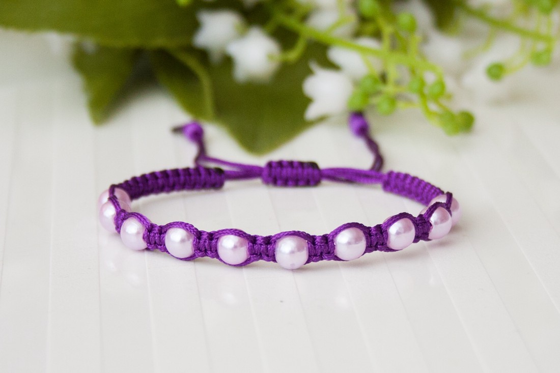 Brățară macramé împletită - Perle violet/roz deschis -  - Artynos.ro