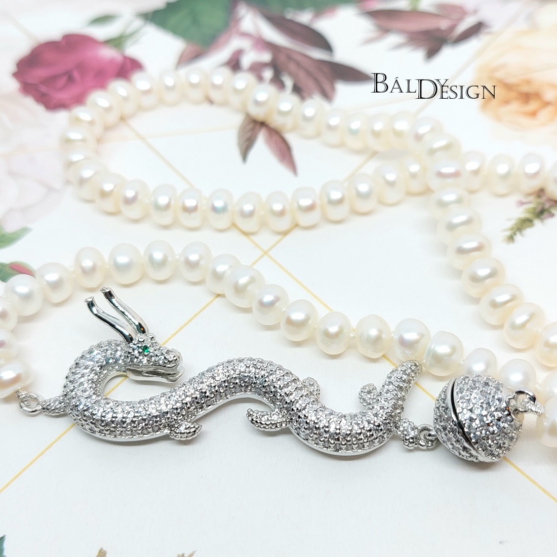 Colier de perle închis de dragon - - Artynos.ro Colier de perle închis de dragon - - Artynos.ro