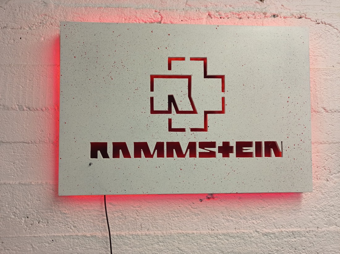 Rammstein - pictură murală iluminată - - Artynos.ro Rammstein - pictură murală iluminată - - Artynos.ro