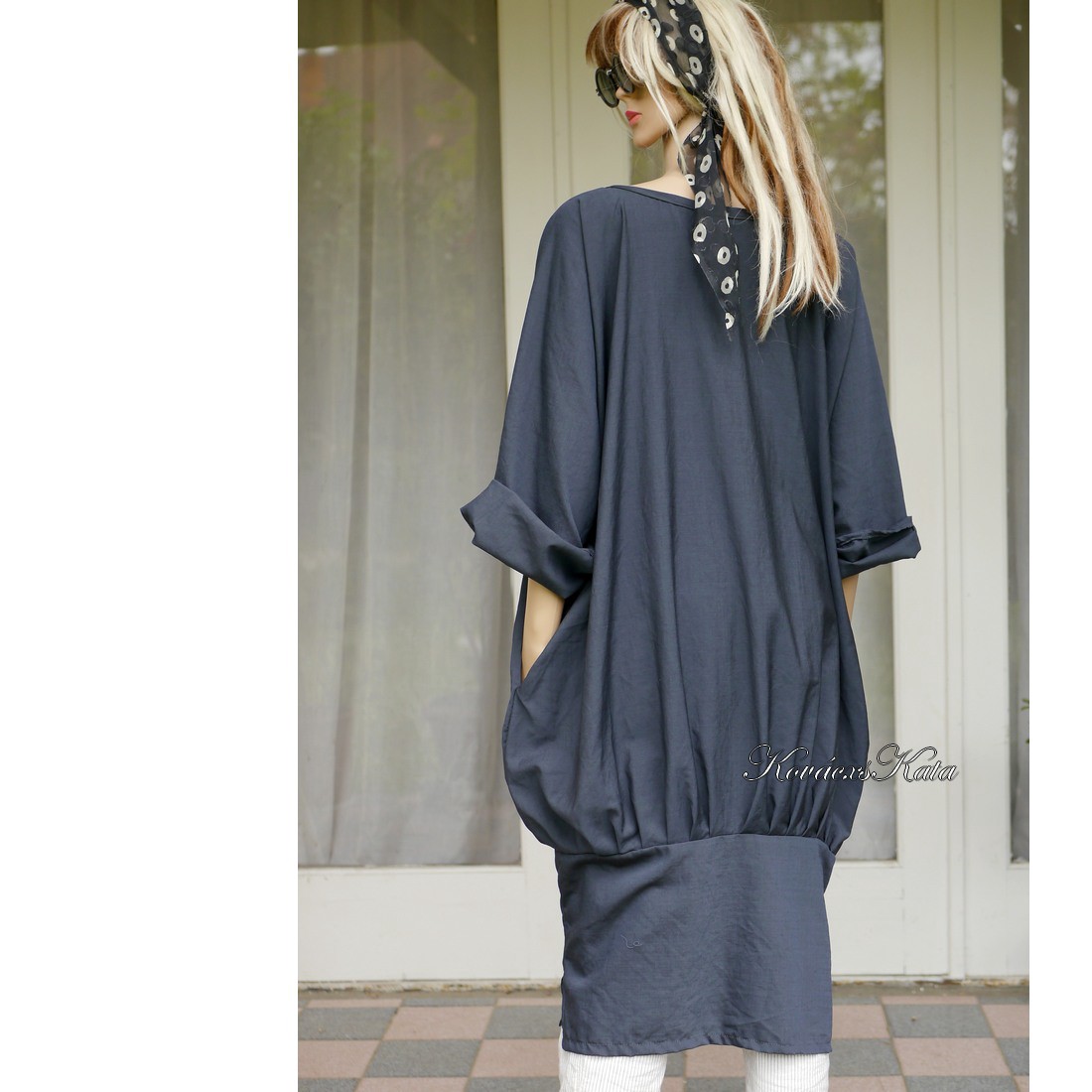 KEHELYRUHA - Rochie tunică din mătase vâscoasă / antracit - îmbrăcăminte și modă - haine damă - rochie, dintr-o bucată - Artynos.ro