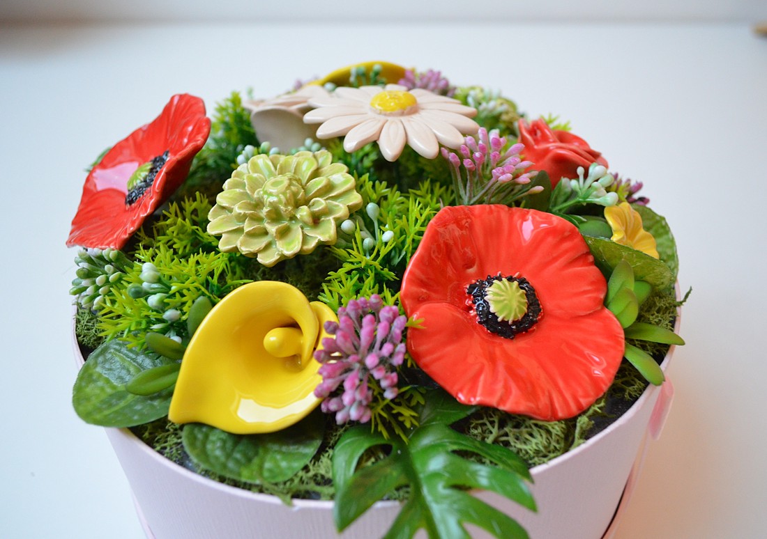 Buchet de flori din ceramică, cutie cu 11 flori - casă & stil de viață - decorațiuni de casă - accesorii florale - cutii cu flori - Artynos.ro