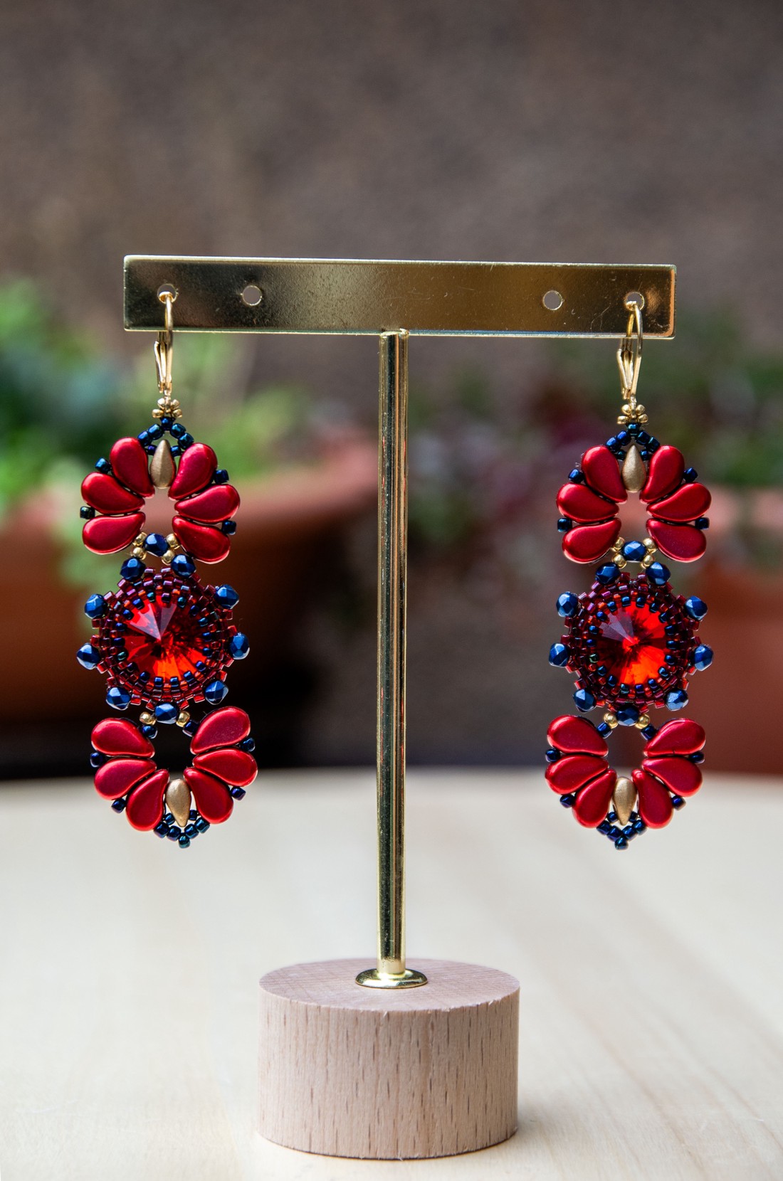 CreaBead Design cercei eleganți cu set rivoli de cristal - - Artynos.ro CreaBead Design cercei eleganți cu set rivoli de cristal - - Artynos.ro