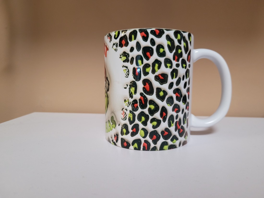 Cană cu efect 3 d cu model Grinch - crăciun - decorațiuni de crăciun de casă - Artynos.ro Cană cu efect 3 d cu model Grinch - crăciun - decorațiuni de crăciun de casă - Artynos.ro