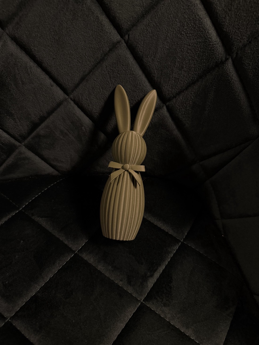 Decorațiune modernă cu iepurașul de Paște � imprimată 3D, în culori la alegere -  - Artynos.ro