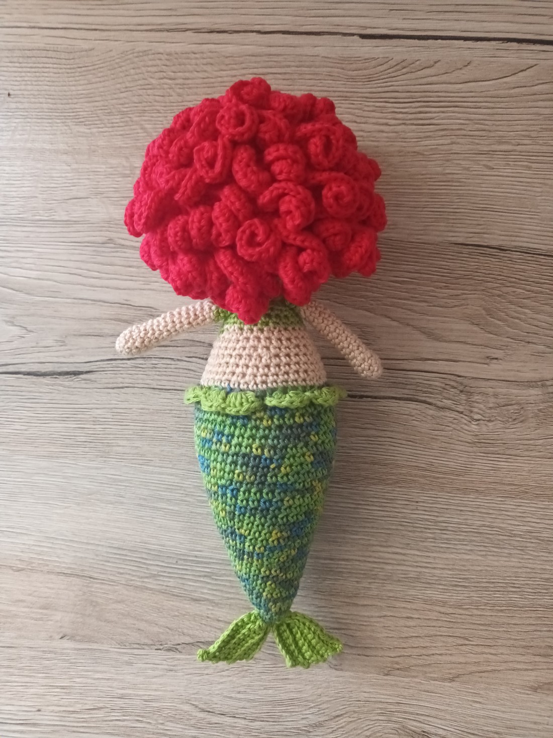 Păpușă sirenă croșetată Coral -  - Artynos.ro