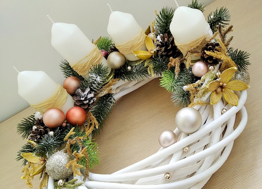 Coronita de Advent - accesorii de crăciun - decorațiuni de advent - decorațiuni de lumânări advent - Artynos.ro Coronita de Advent - accesorii de crăciun - decorațiuni de advent - decorațiuni de lumânări advent - Artynos.ro
