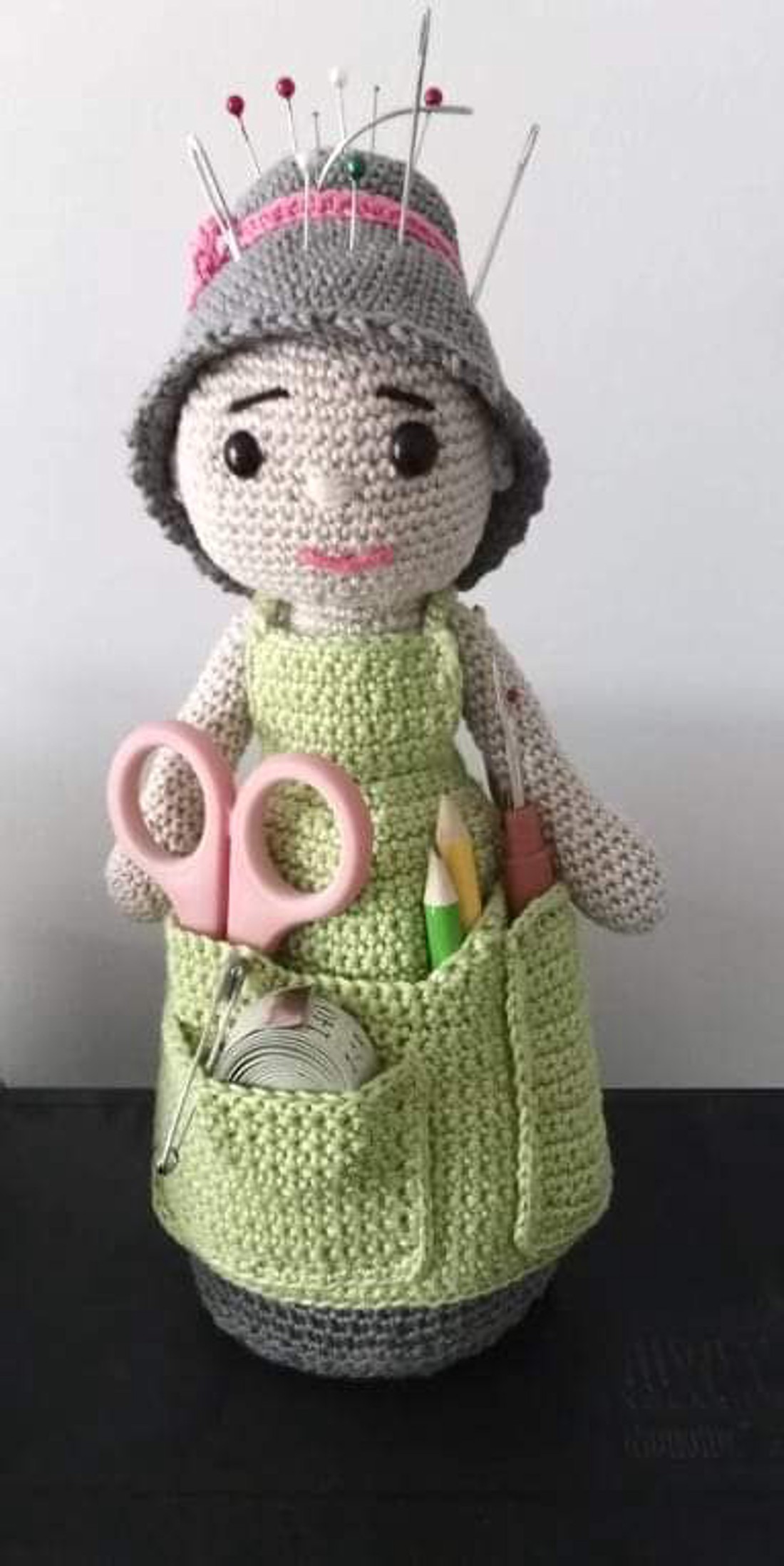 Suport pentru masa de cusut Granny - - Artynos.ro Suport pentru masa de cusut Granny - - Artynos.ro