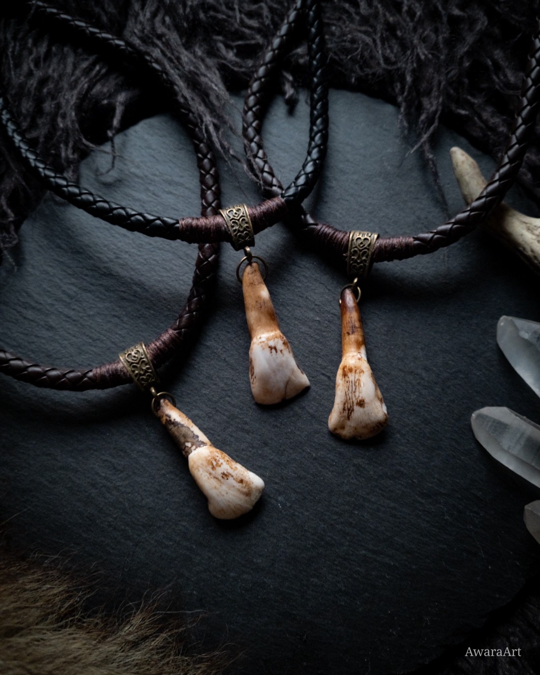 Colier talisman nomad cu dinte de vacă -  - Artynos.ro