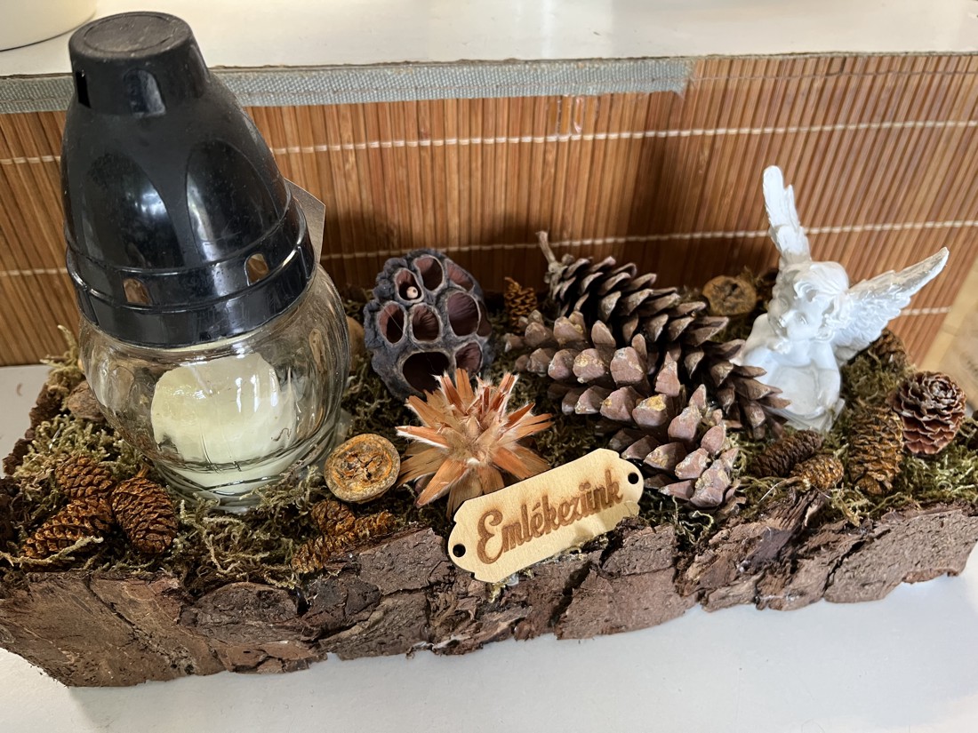 Coroană naturală, decorațiuni funerare - Ne amintim - - Artynos.ro Coroană naturală, decorațiuni funerare - Ne amintim - - Artynos.ro