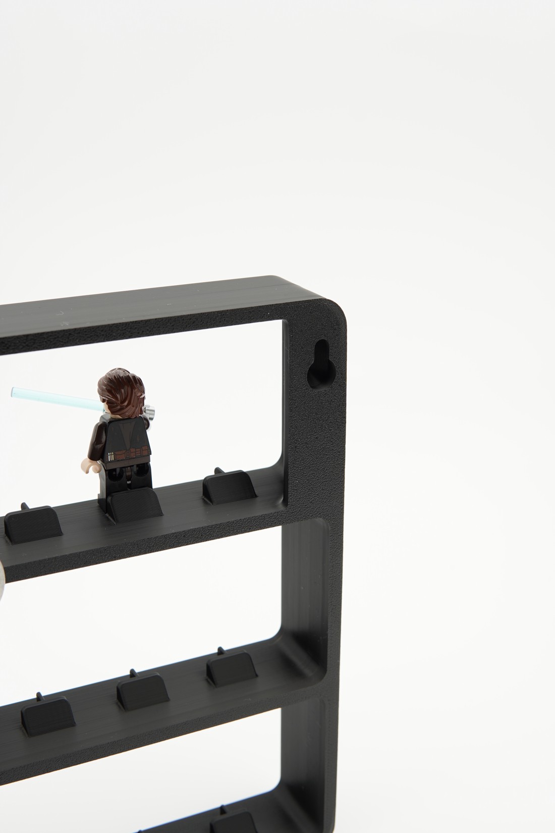 Suport pentru minifigurine LEGO (poate fi montat și pe perete) - casă & stil de viață - organizare & depozitare - organizator birou - Artynos.ro