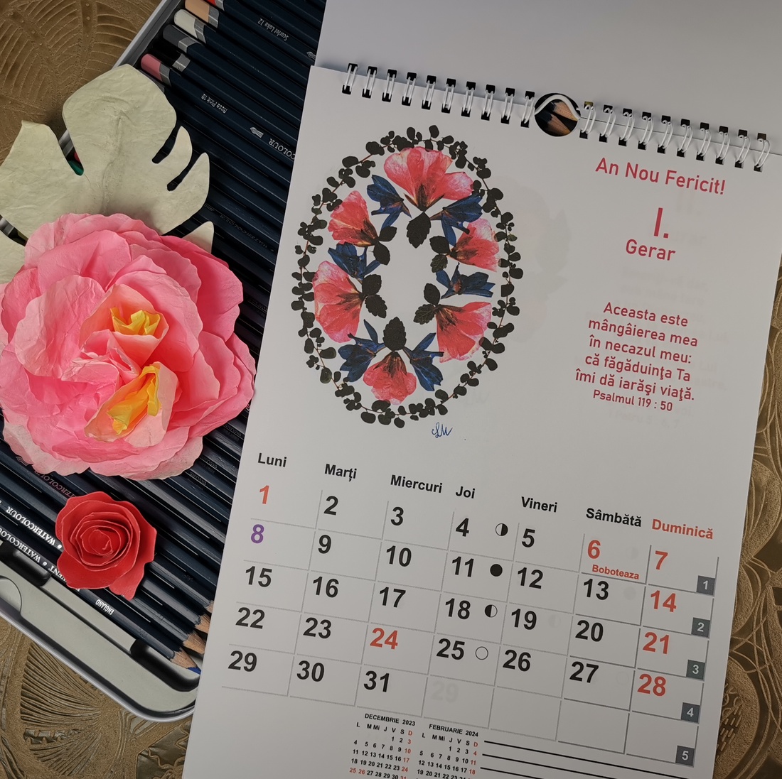 Calendar de perete 2024 cu Pilde Biblice - casă & stil de viață - accesorii pentru decorat casa - decorațiuni de pereți, decorațiuni suspendate - calendar perete - Artynos.ro Calendar de perete 2024 cu Pilde Biblice - casă & stil de viață - accesorii pentru decorat casa - decorațiuni de pereți, decorațiuni suspendate - calendar perete - Artynos.ro