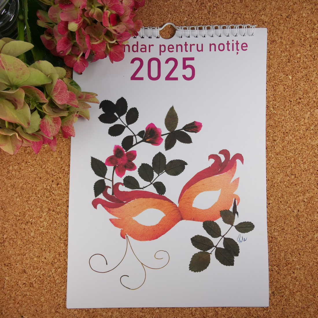 Calendar de notițe A4 cu imagini de flori presate - casă & stil de viață - accesorii pentru decorat casa - decorațiuni de pereți, decorațiuni suspendate - calendar perete - Artynos.ro Calendar de notițe A4 cu imagini de flori presate - casă & stil de viață - accesorii pentru decorat casa - decorațiuni de pereți, decorațiuni suspendate - calendar perete - Artynos.ro