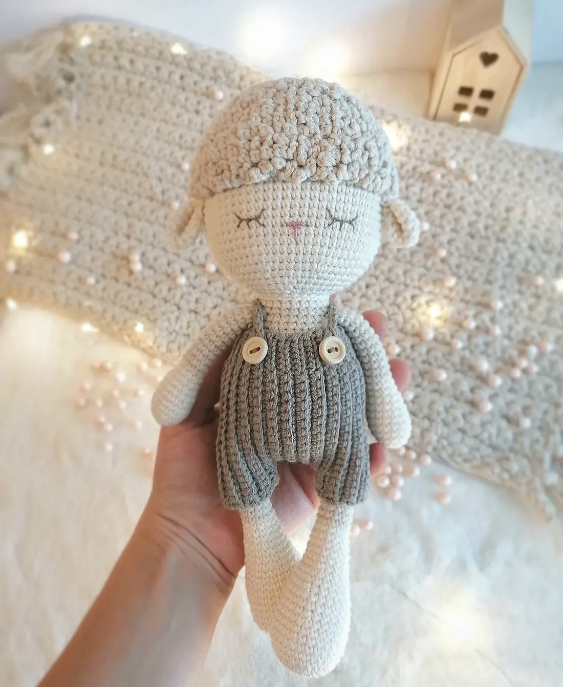 Oita somnoroasa cu salopeta - jucării și echipamente pentru copii - jucării și accesorii pentru copii - păpuși de joacă - Artynos.ro Oita somnoroasa cu salopeta - jucării și echipamente pentru copii - jucării și accesorii pentru copii - păpuși de joacă - Artynos.ro
