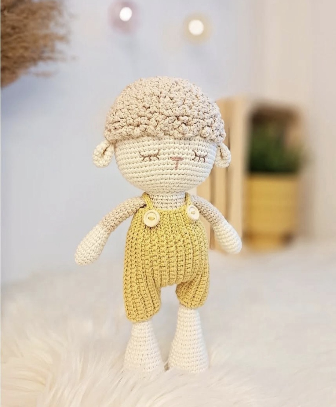 Oita somnoroasa cu salopeta  - jucării și echipamente pentru copii - daruri de botez - Artynos.ro