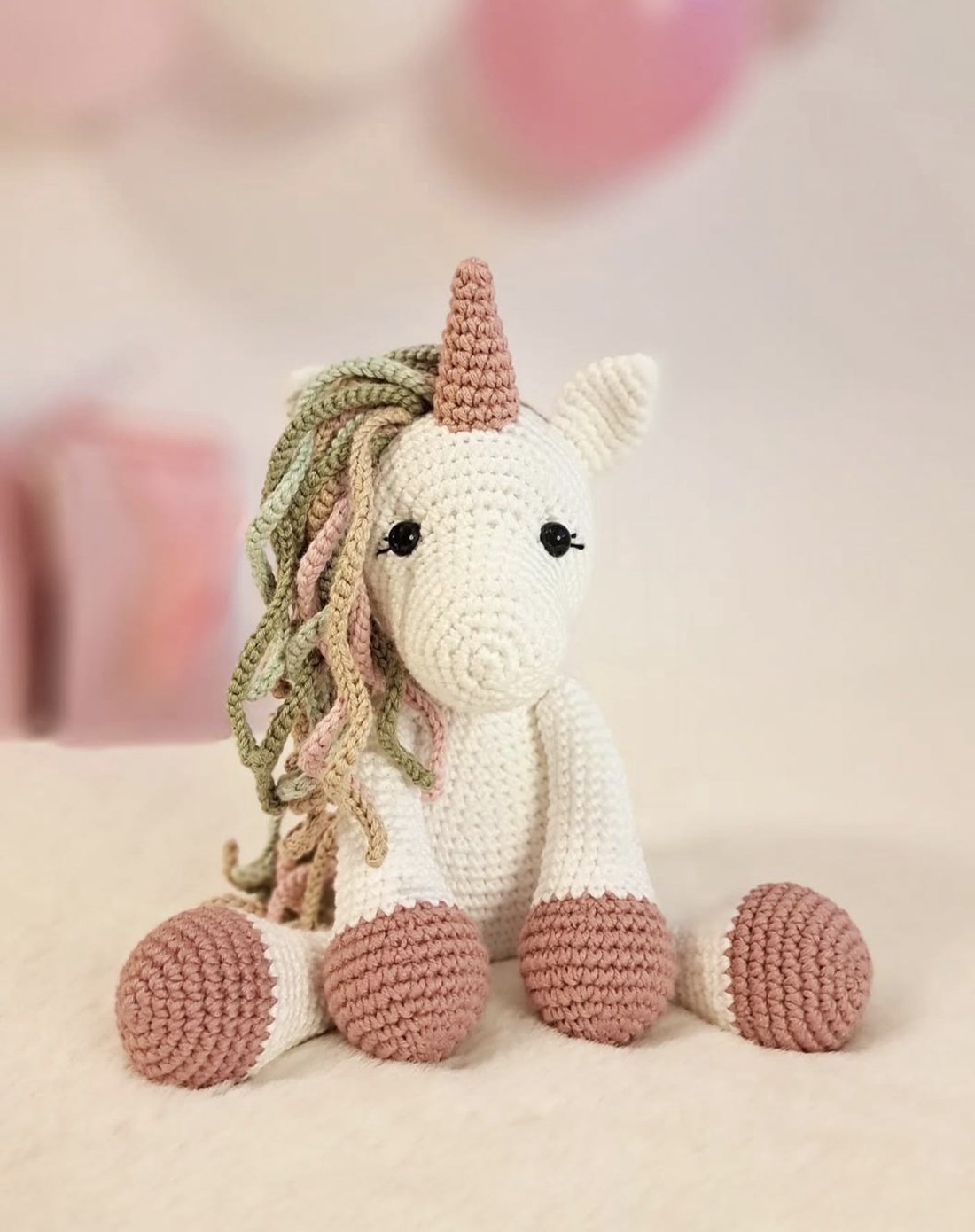 Unicorn crosetat manual - jucării și echipamente pentru copii - plușuri - unicorn - Artynos.ro
