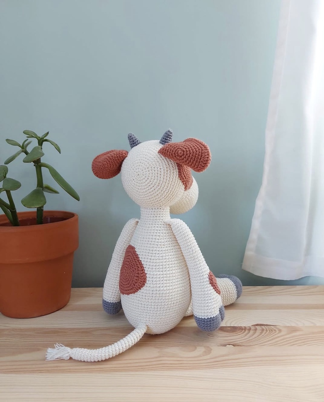 Vacuta crosetata manual - jucării și echipamente pentru copii - plușuri - păpușă croșetată, păpușă de pluș - Artynos.ro