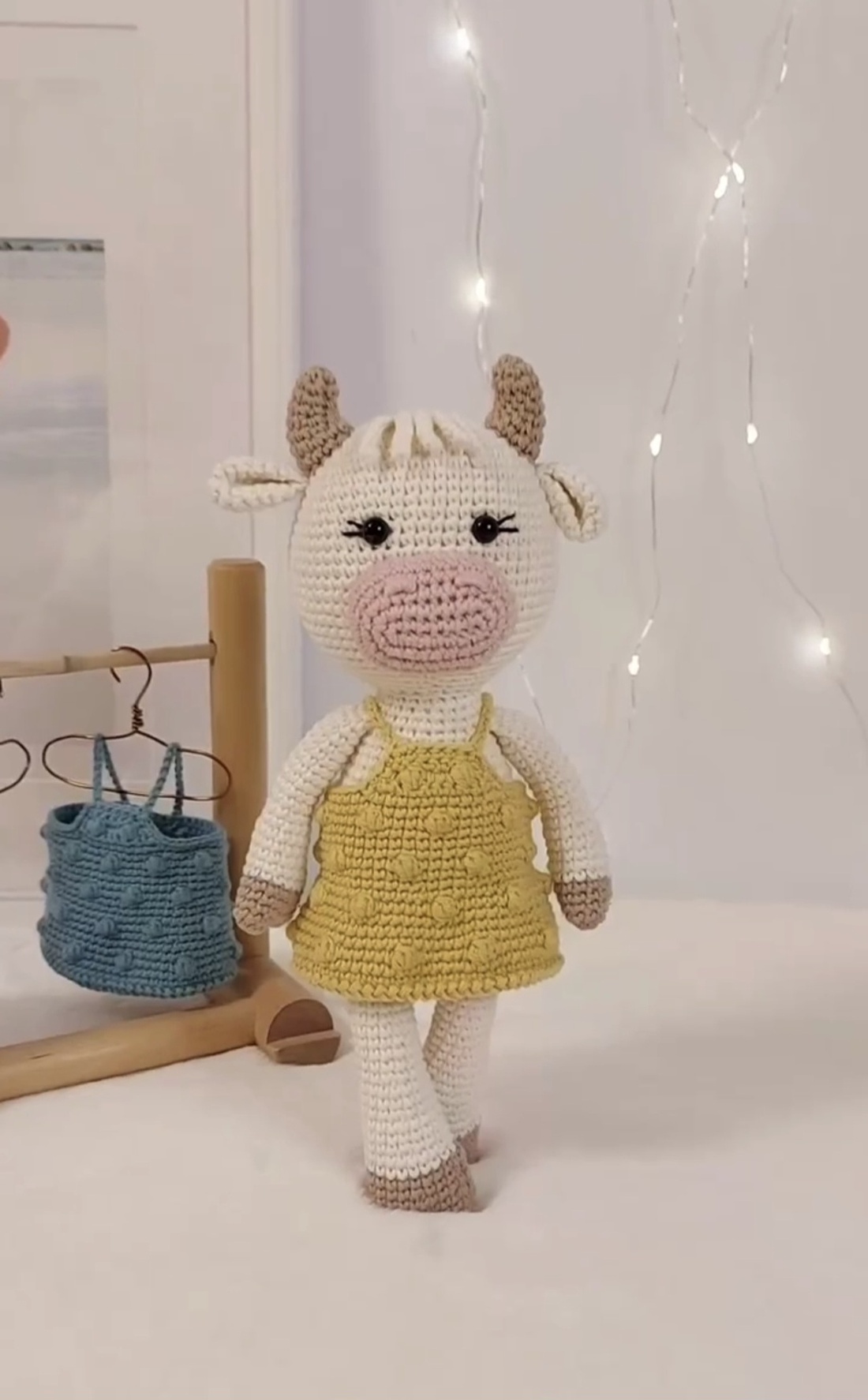 Vacuta crosetata manual - jucării și echipamente pentru copii - plușuri - păpușă croșetată, păpușă de pluș - Artynos.ro
