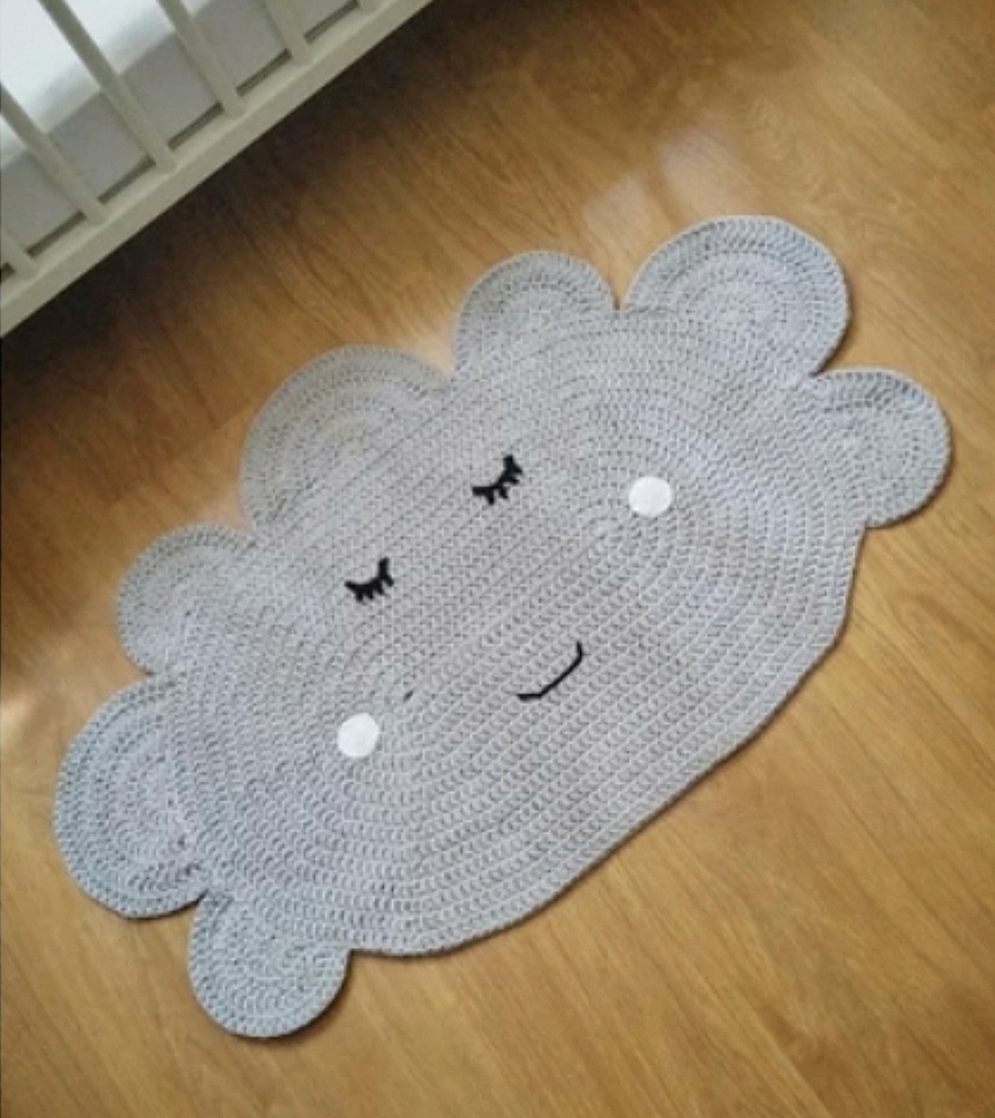 Covor crosetat manual din bumbac, forma nor  - jucării și echipamente pentru copii - jucării bebeluși - covoraș de joacă - Artynos.ro