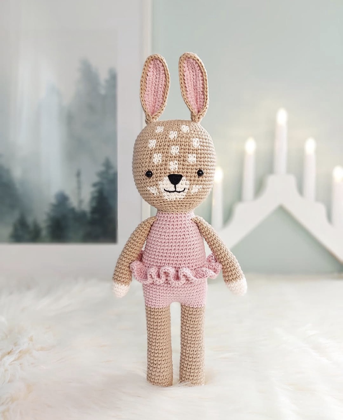 Iepuras pistruiat crosetat, 31cm  - jucării și echipamente pentru copii - plușuri - iepure de pluș - Artynos.ro