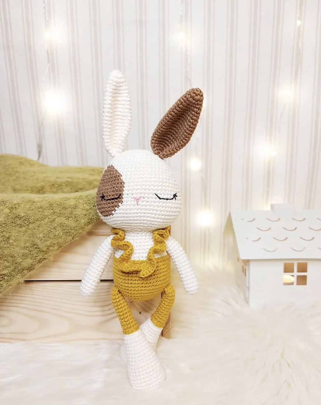 Iepuras crosetat 22cm - jucării și echipamente pentru copii - plușuri - iepure de pluș - Artynos.ro