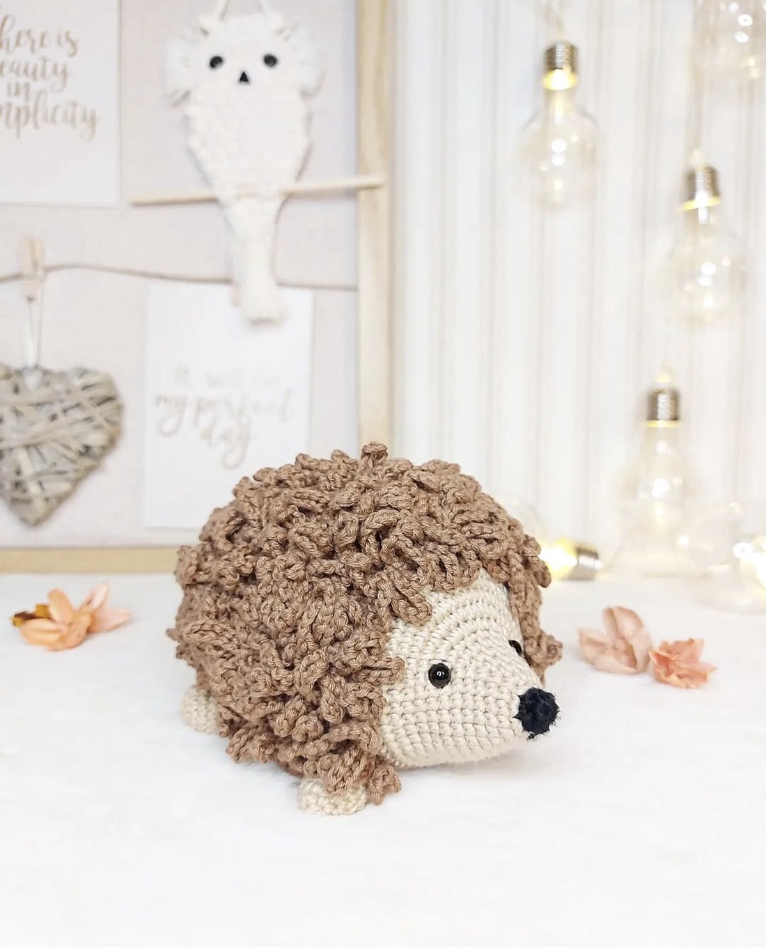 Arici crosetat manual 14cm  - jucării și echipamente pentru copii - plușuri - arici de pluș - Artynos.ro