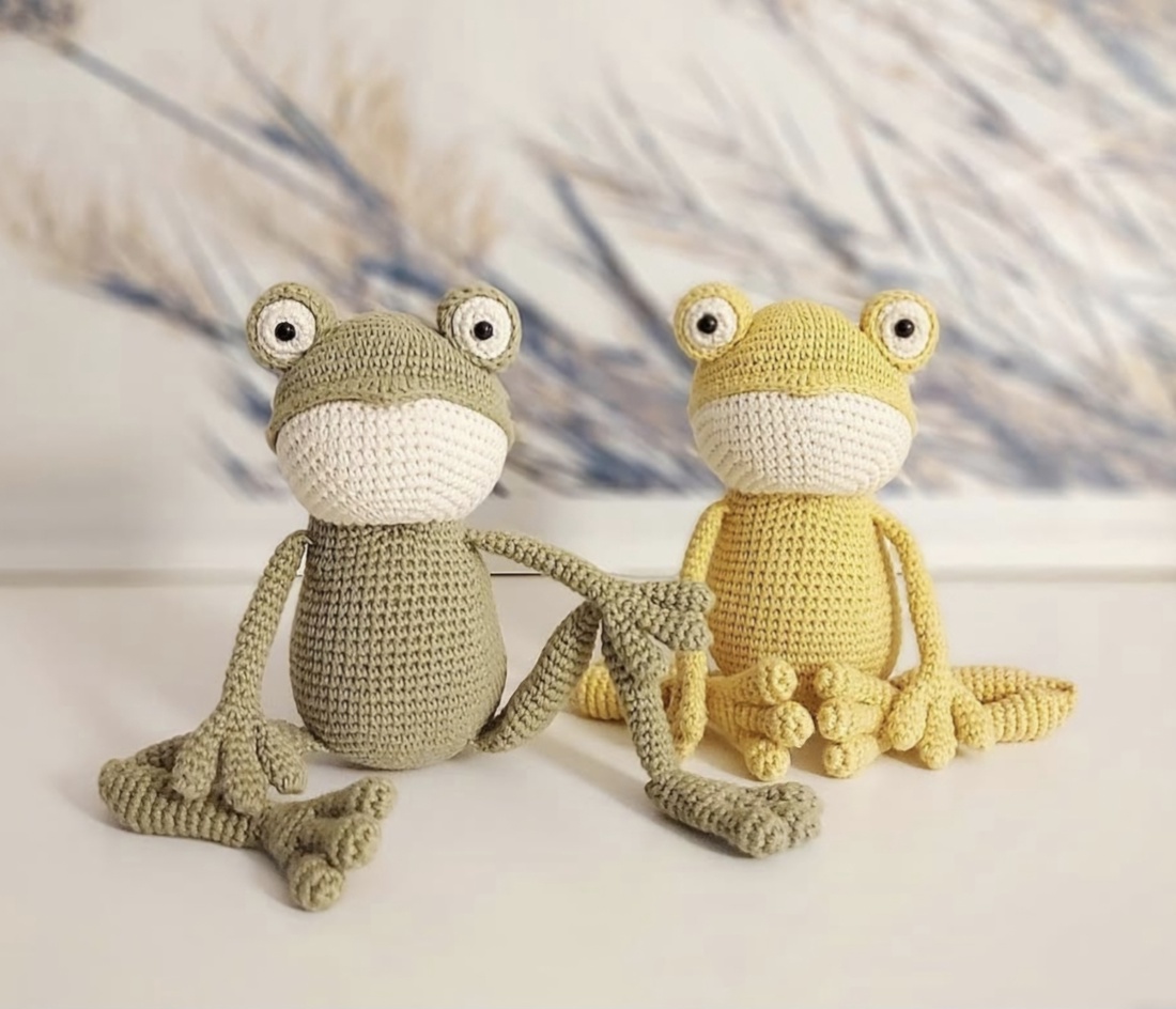 Broasca crosetata manual - jucării și echipamente pentru copii - plușuri - broască de pluș - Artynos.ro