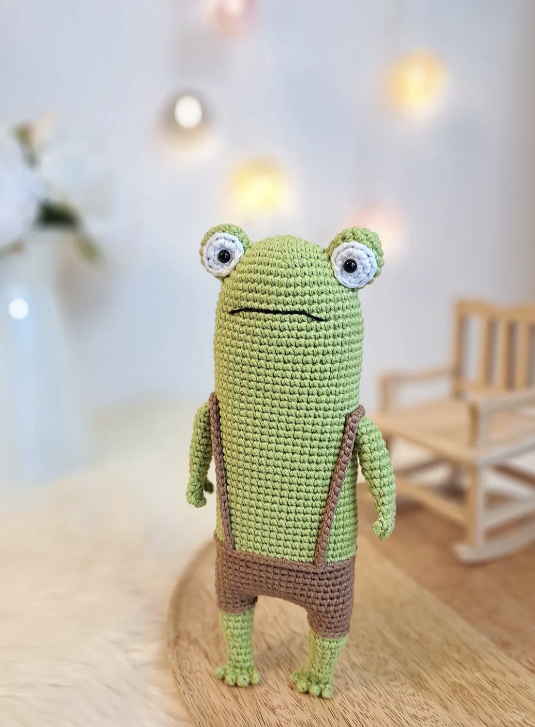 Broscoi crosetat manual 19cm  - jucării și echipamente pentru copii - plușuri - broască de pluș - Artynos.ro
